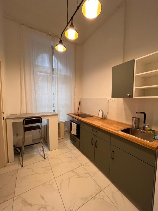 Calm, Artistic Apartment 9Th Distric Central City Βουδαπέστη Εξωτερικό φωτογραφία